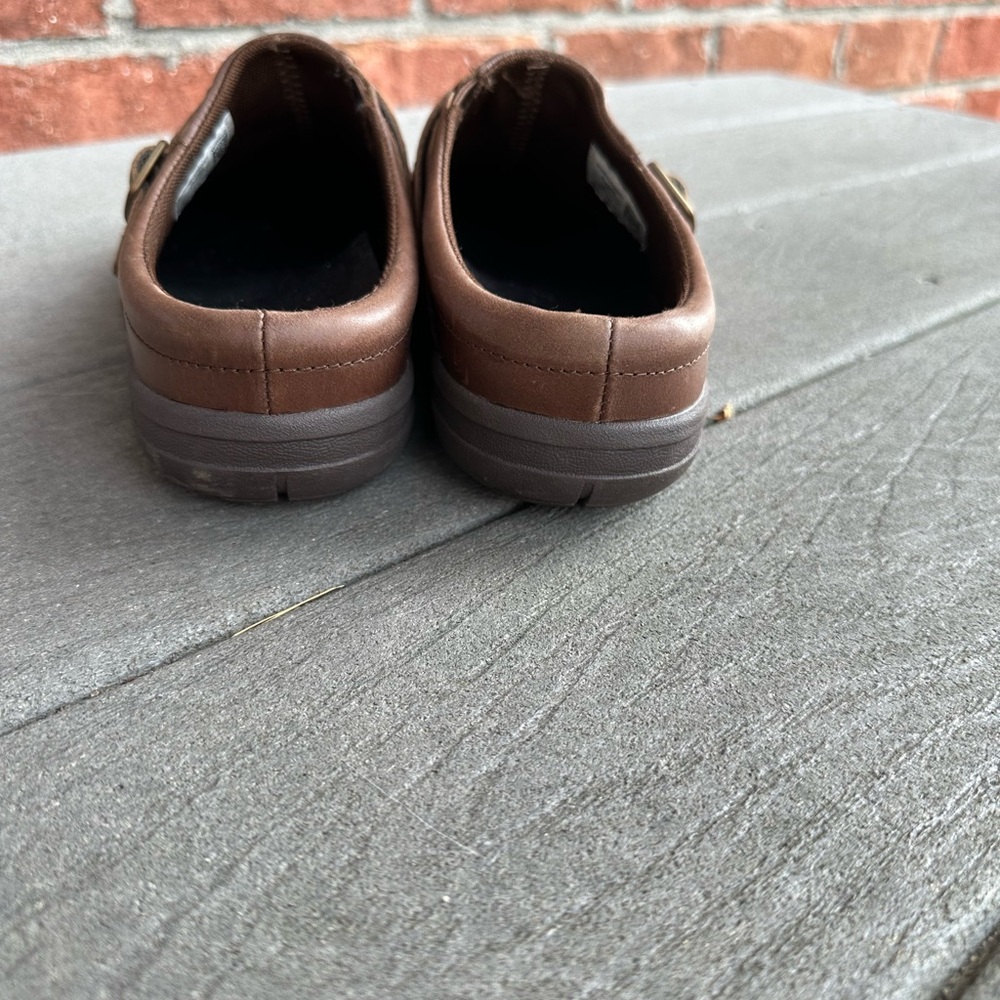 EUC Merrill Encore Cassie buckle shoe - Picture 4 of 9